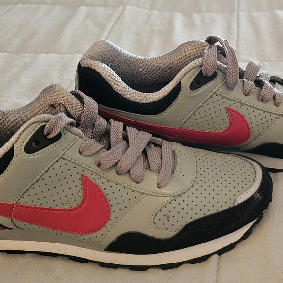 Nike Other - Nike Sneakers